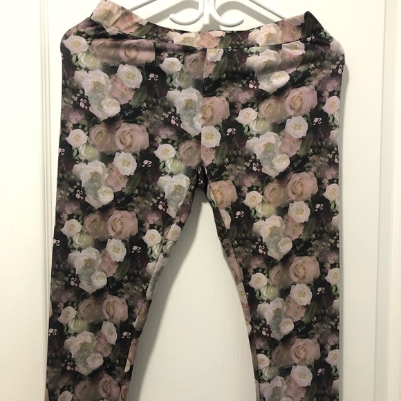 🍋NWT Barbie Rose Legging - Picture 4 of 4